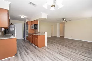 731 Hollyhock St, Richwood, TX 77531 - Photo 8