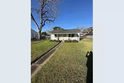 329 Lazy Lane, Wharton, TX 77488 - Photo 10