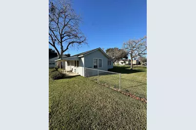 329 Lazy Lane, Wharton, TX 77488 - Photo 2