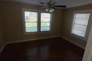 329 Lazy Ln, Wharton, TX 77488 - Photo 6