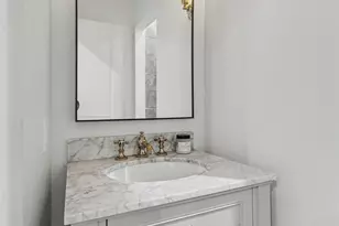 2027 Branard St, Houston, TX 77098 - Photo 10