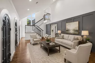 2027 Branard St, Houston, TX 77098 - Photo 2