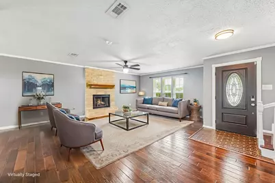 8 Arlington Street, Conroe, TX 77301 - Photo 2
