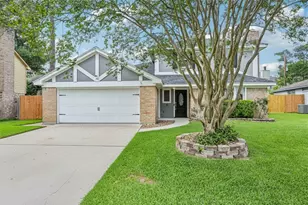 8 Arlington St, Conroe, TX 77301 - Photo 1
