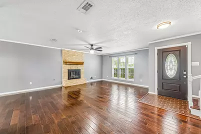 8 Arlington Street, Conroe, TX 77301 - Photo 14