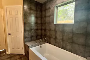 304 Armstrong St, Houston, TX 77029 - Photo 14