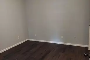 10855 Meadowglen Ln, Houston, TX 77042 - Photo 10