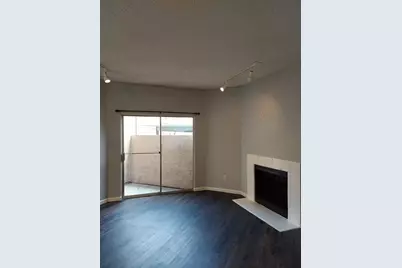 10855 Meadowglen Lane #1108, Houston, TX 77042 - Photo 2