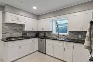 4119 Mischire Dr, Houston, TX 77025 - Photo 8