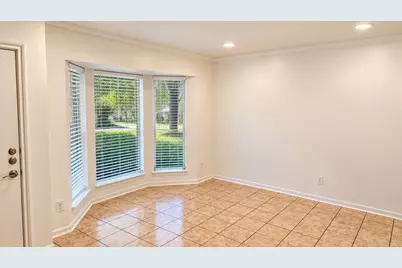 10652 Hazelhurst Drive #29, Houston, TX 77043 - Photo 24