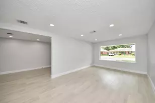 4501 Verdome Ln, Houston, TX 77092 - Photo 32