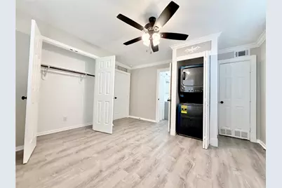 218 W 15th Street #B, Houston, TX 77008 - Photo 18