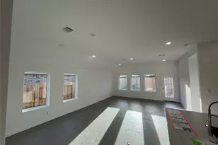 27618 Loyalty Iss Ln, Katy, TX 77493 - Photo 2