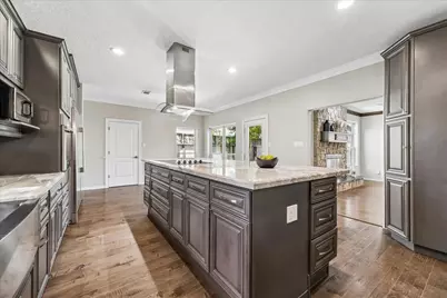 1030 Crossroads Drive, Houston, TX 77079 - Photo 10