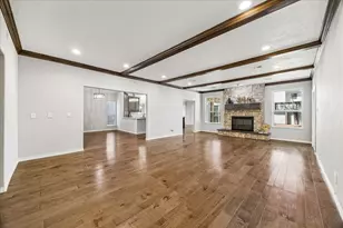 1030 Crossroads Dr, Houston, TX 77079 - Photo 12