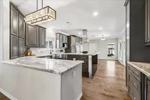 1030 Crossroads Dr, Houston, TX 77079 - Photo 8