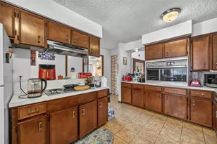 10110 Rolke Rd, Houston, TX 77099 - Photo 14