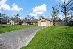 400 Dora St, Cleveland, TX 77328 - Photo 4