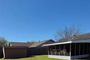 4219 Dragonwick Dr, Houston, TX 77045 - Photo 10