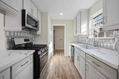 3205 Nebraska Street, Baytown, TX 77520 - Photo 14