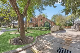 3231 Chapel Creek Way, Missouri City, TX 77459 - Photo 2