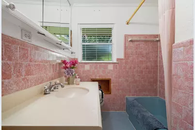 8923 Theysen Drive, Houston, TX 77080 - Photo 14