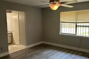 7839 Vernwood St, Houston, TX 77040 - Photo 8