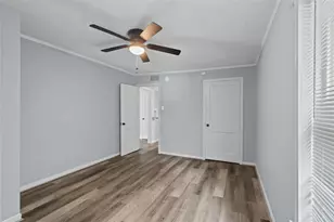 2324 Cedar Dr, La Marque, TX 77568 - Photo 6