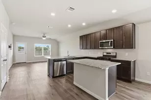 5407 James Michael Dr, Rosharon, TX 77583 - Photo 16