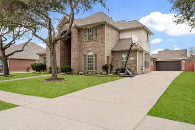 9407 Sundance Drive, Pearland, TX 77584 - Photo 2