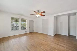 3822 Wipprecht St, Houston, TX 77026 - Photo 12
