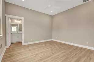 28 Cmdr. Runco Ln, Taylor Lake Village, TX 77586 - Photo 16