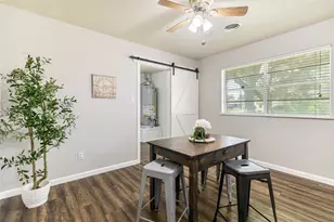 404 S 14th St, West Columbia, TX 77486 - Photo 20