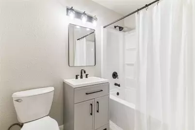 404 S 14th Street, West Columbia, TX 77486 - Photo 32