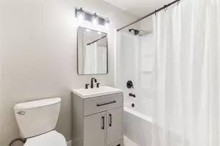404 S 14th St, West Columbia, TX 77486 - Photo 32
