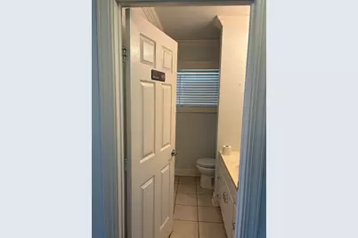 5902 Irvington, Houston, TX 77009 - Photo 10