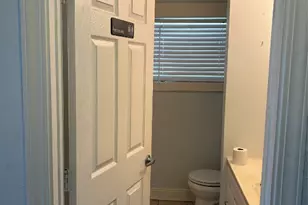 5902 Irvington, Houston, TX 77009 - Photo 10