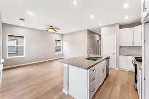 5107 Groveton St, Houston, TX 77033 - Photo 6