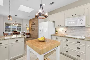 14071 Lakepoint Dr, Willis, TX 77318 - Photo 16