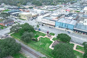 101 E Monseratte St, El Campo, TX 77437 - Photo 36