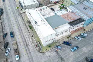 101 E Monseratte St, El Campo, TX 77437 - Photo 30