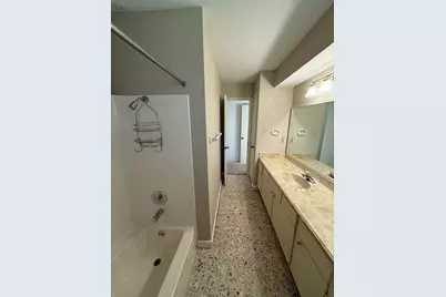 2830 Shadowdale Drive, Houston, TX 77043 - Photo 22