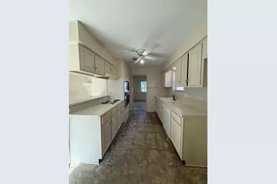 2830 Shadowdale Drive, Houston, TX 77043 - Photo 14