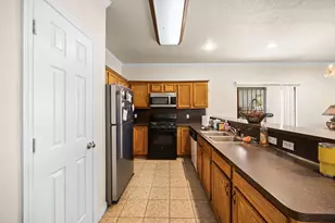 4210 Larkspur St, Houston, TX 77051 - Photo 8