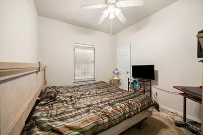 4210 Larkspur Street, Houston, TX 77051 - Photo 12