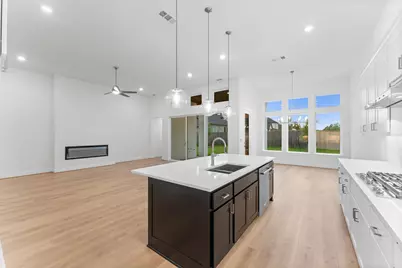 26915 Longwood Ledge Drive, Spring, TX 77389 - Photo 32