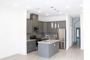 3714 Easy St, Houston, TX 77026 - Photo 2