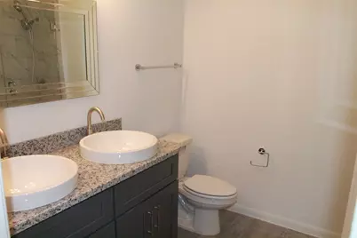 3714 Easy Street #B, Houston, TX 77026 - Photo 6