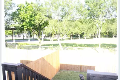 3714 Easy Street #B, Houston, TX 77026 - Photo 10