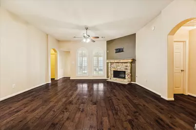 2011 Arbor Gate Court, Richmond, TX 77469 - Photo 14